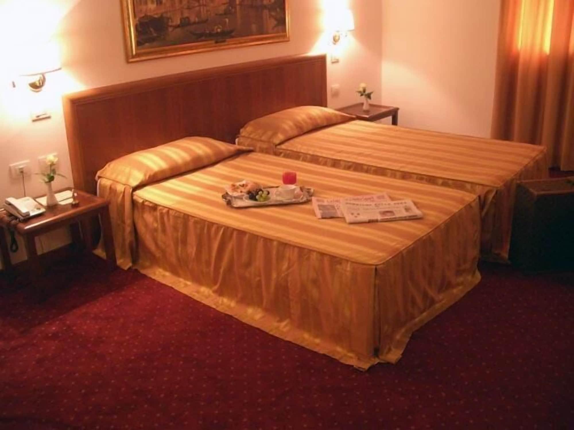 Best Western Park Hotel Continental San Donà di Piave Екстериор снимка